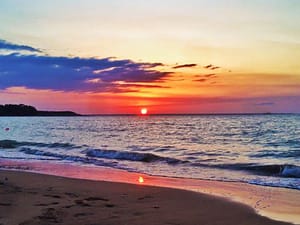 Mindil markets in Darwin is a popular place to watch the sunset Mindil beach sunset markets in Darwin is a popular place to watch the sunset