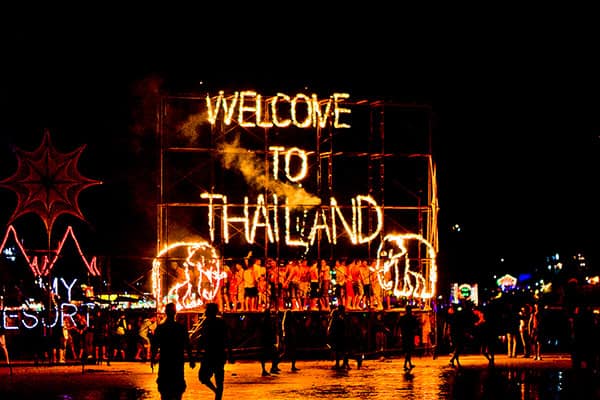ultimate-travel-full-moon-party-thailand
