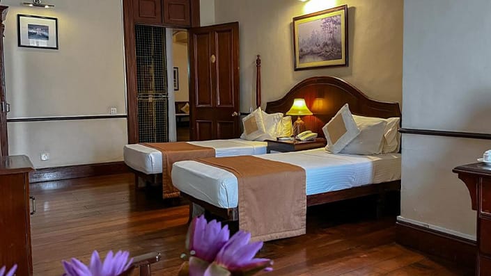 Sri Lanka Where We Stay Queens Hotel